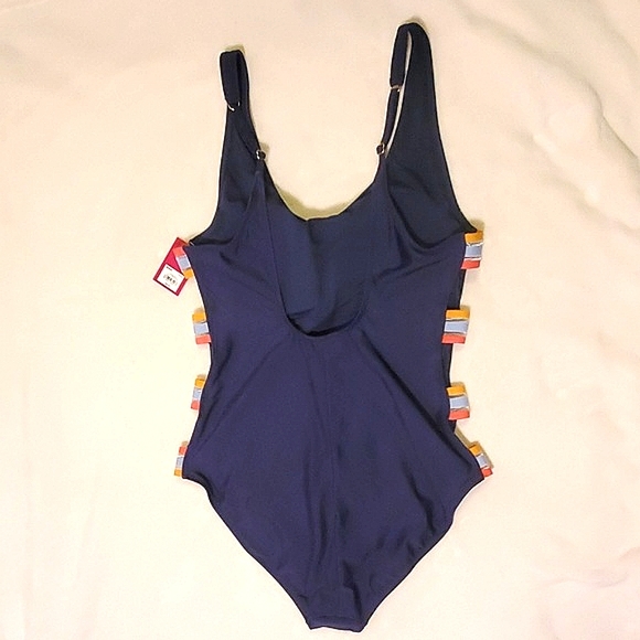 SO Junior's Strappy Side One-Piece Swimsuit - Picture 5 of 6